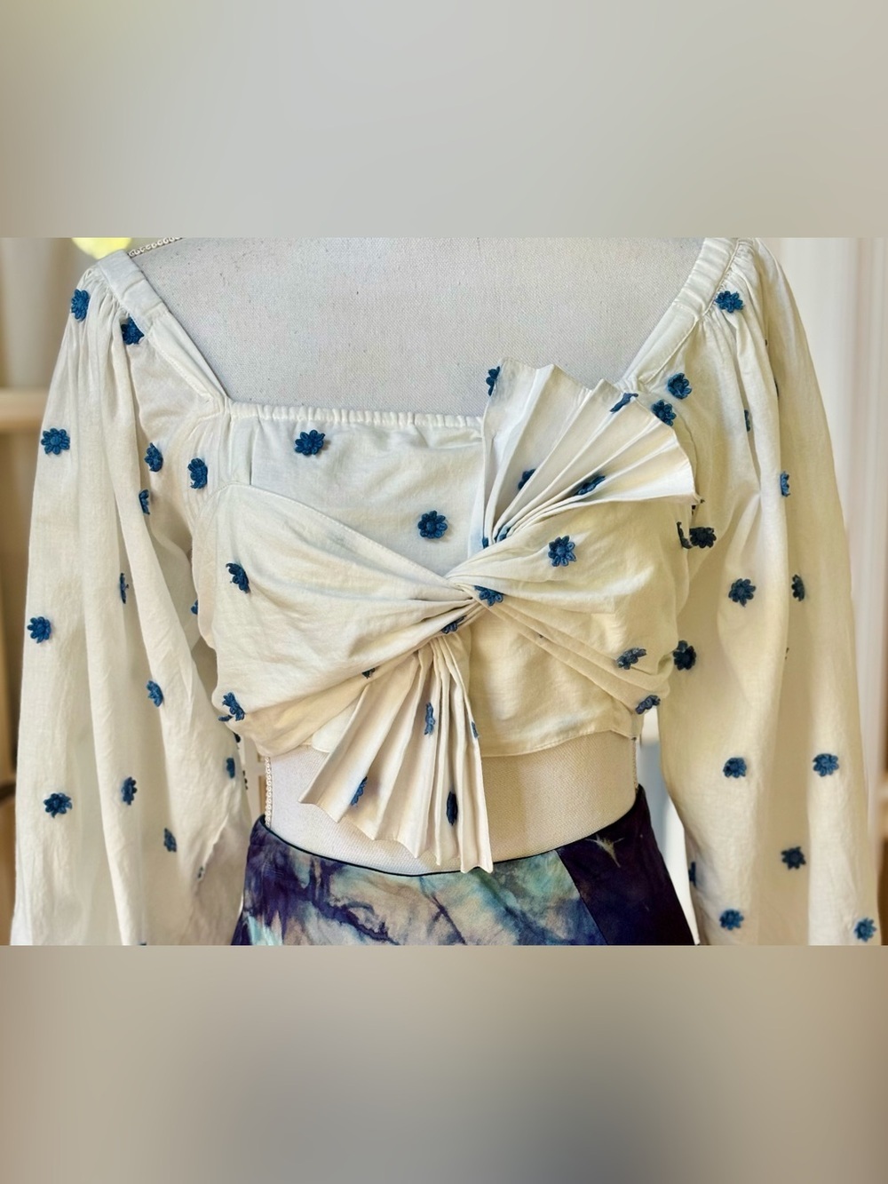 Farm Rio Embroidered Twist Front Crop Top Puff Sleeve XS